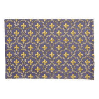 Purple and gold fleur-de-lys quatrefoil pattern