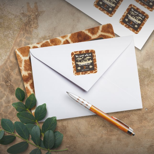 Quadrado Adesivo de aniversário de girafa com estampa de an (Criador carregado)