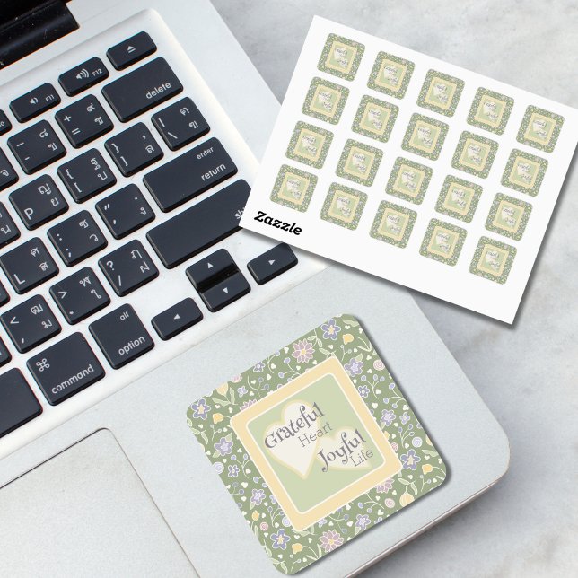 Quadrado Adesivo Floral Coração Grato Vida Alegre  (Grateful Heart Joyful Life Floral Sticker – Inspirational Cottagecore Design)