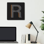 Quadrado Relógio de Nomes Preto Moderno Monograma<br><div class="desc">Relógio de Nomes Personalizados,  Monograma,  em Tipografia Minimalista.</div>