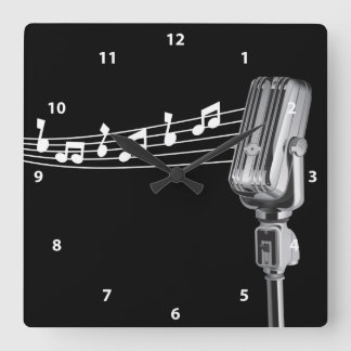 Quadrado Relógio de Notas Musicais e Microfone Retroativo l