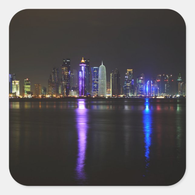 Quadrado Skyline of Doha, Qatar no adesivo noturno (Frente)
