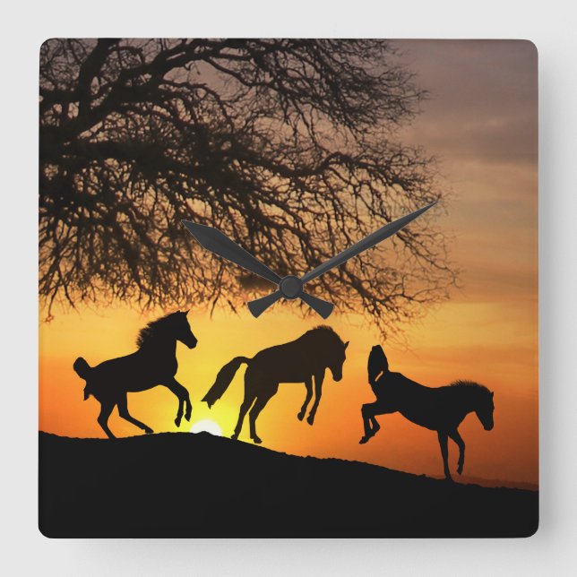 Quadrado Um Relógio de Cavalo Divertido e Baleado (Frente)