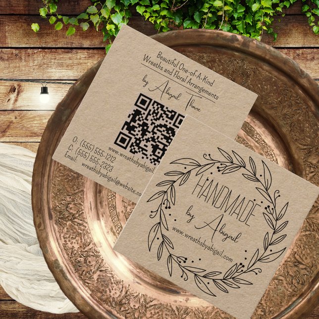 Quadrado Vinhas De Fio Feitas À Mão | Cartão de visita arte (Wreath and Vines "Handmade" Crafting QR Code Kraft Paper Business Card )