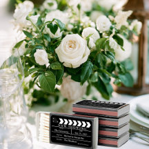 Quadro de clapper de casamento agora em exibição