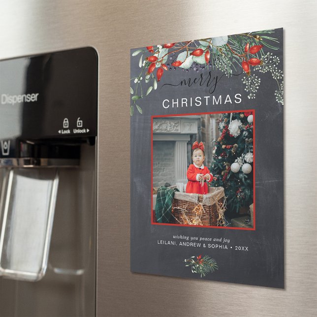 Quadro de Fotos de Natal Feliz (You will love these beautiful Christmas cards! They feature botanical watercolor pine and berries.)