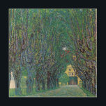 Quadro De Madeira Avenue in Schloss Kammer Park por Gustav Klimt<br><div class="desc">Avenue In Schloss Kammer Park (1912) por Gustav Klimt é uma pintura de simbolismo de arte da Era Vitoriana. Uma vista exterior de um castelo no final de uma longa rua arborizada cercada por belos primavera jardins. Schloss Kammer é um castelo cercado pela água do lago Attersee, no alto da...</div>