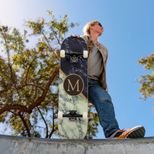 Quadro de skate monograma com mármore branco preto