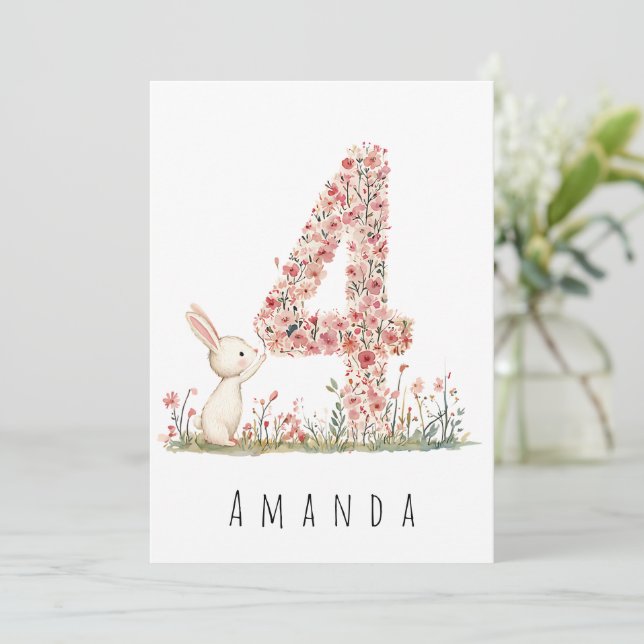 Quarto Aniversário Floral Quatro e Cartão Branco (Em pé/Frente)