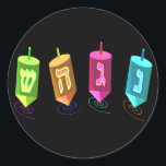 Quatro adesivos Dreidels<br><div class="desc">Quatro sonhos multicoloridos mostrando freira, gimel, hei e brilho. Nes Gadol Hayah Sham. Um design Chanukah.</div>