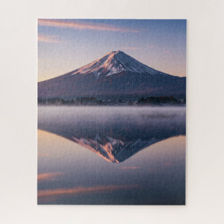 QUEBRA-CABEÇA 静寂の富士山 - 湖面に映る幻想的な風景
