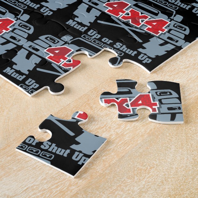 Quebra-cabeça 4x4 ascendente ou acima fechado da lama fora da (Lateral)