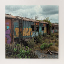 A Ferrovia Esquecida – Trem Abandonado com Grafite