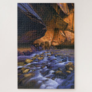 Quebra-cabeça A pintura em acrílico do fluxo de canyon estreito