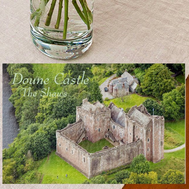 Quebra-cabeça Aerial View Shaw Scottish Clan's Doune Castle (Criador carregado)
