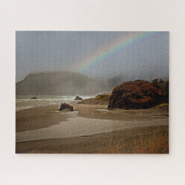 Quebra-cabeça Arco-íris e nuvens em uma praia do rio Pistil Oreg