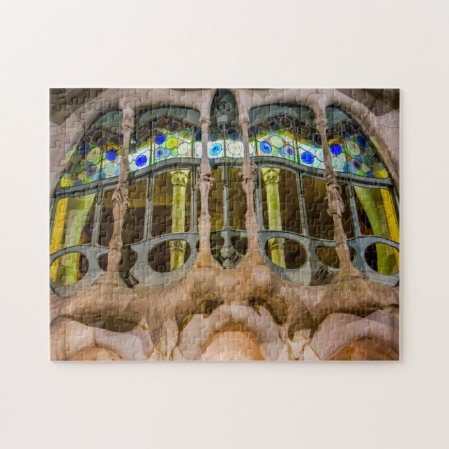 Quebra-cabeça Arquitetura de Gaudí Barcelona. (Horizontal)