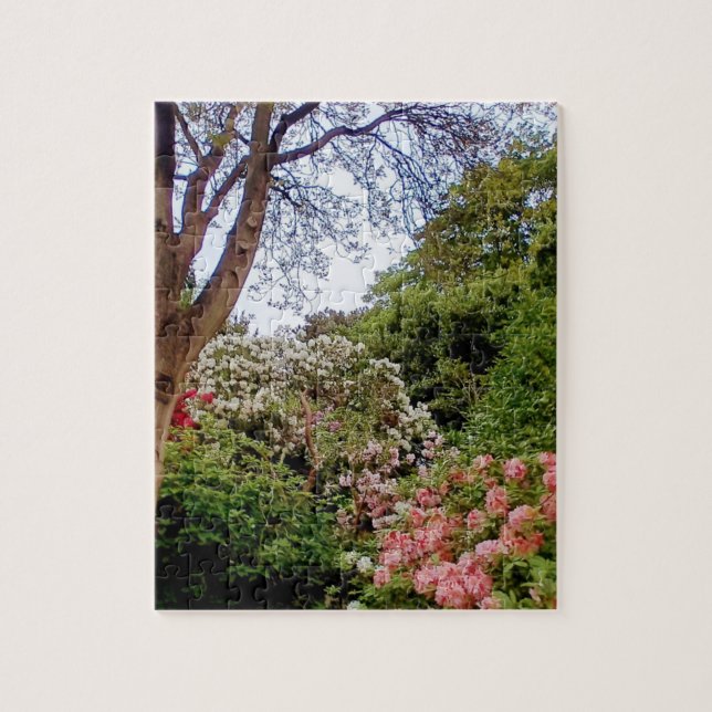 Quebra-cabeça Árvore cercada de flores (Vertical)