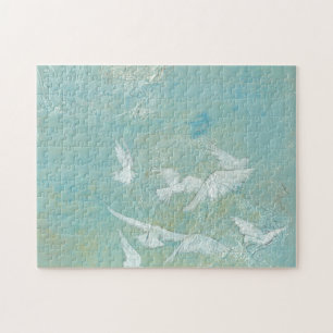 Quebra-cabeça Aves Brancas Voando Pelo Céu Azul