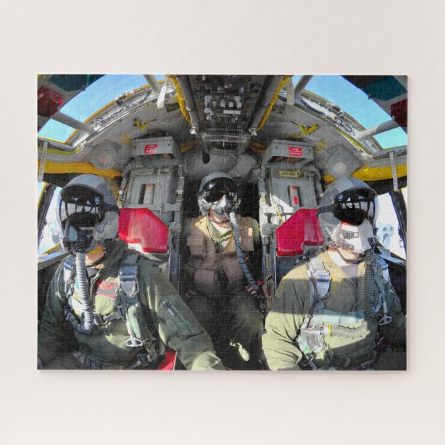 Quebra-cabeça B-52H COCKPIT DE ESTRATOFORTRESS (16x20 POLEGADAS) (Horizontal)