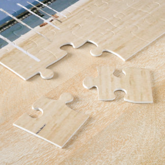 Quebra-cabeça Beacon Light no lago das praias do Michigan