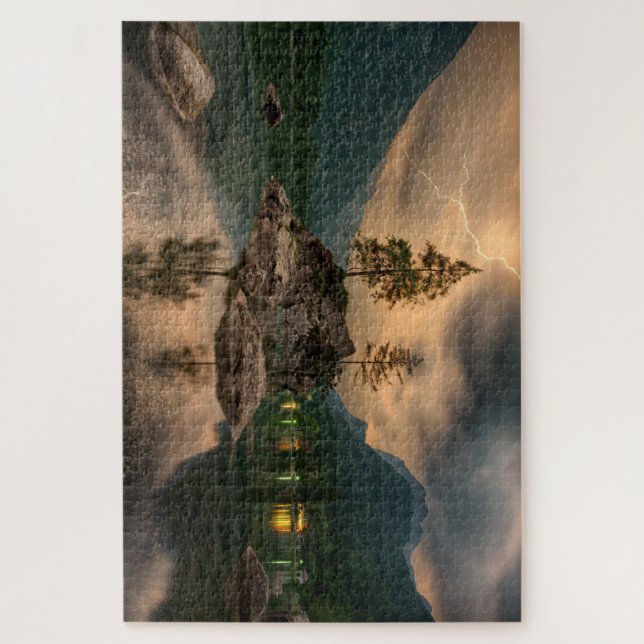 Quebra-cabeça Belo Vista de Montanha sobre Água com Relâmpagos (Vertical)