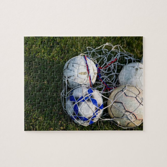 Quebra-cabeça Bolas de futebol na rede (Horizontal)