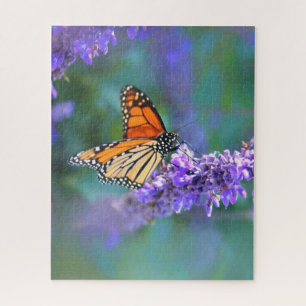 Quebra-cabeça Borboleta Monarca na Flor Lilás Roxo