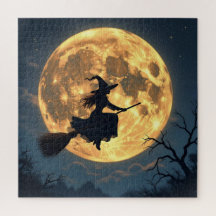Bruxa de Broom no Dia das Bruxas da Lua Completa