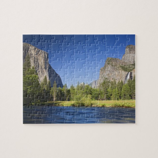 Quebra-cabeça CA, Parque Nacional de Yosemite, vista do vale com (Horizontal)