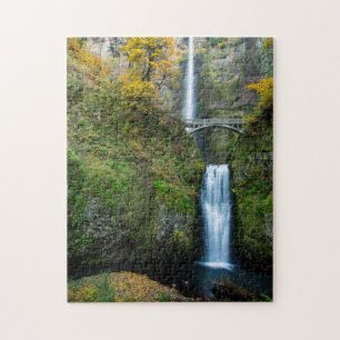 Quebra-cabeça Cachoeira Multnomah no Outono no Desfiladeiro do C