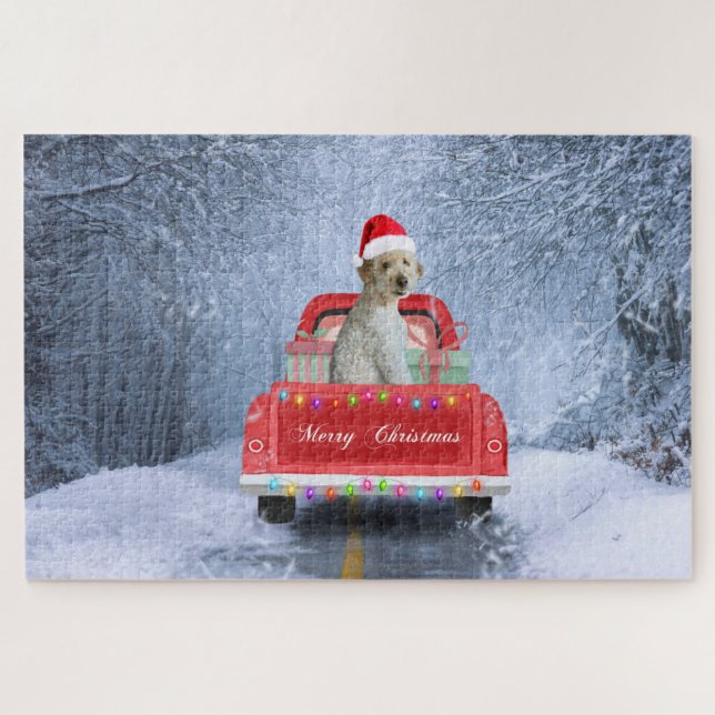 Quebra-cabeça Cachorro Goldendoodle na neve sentado no Natal (Horizontal)