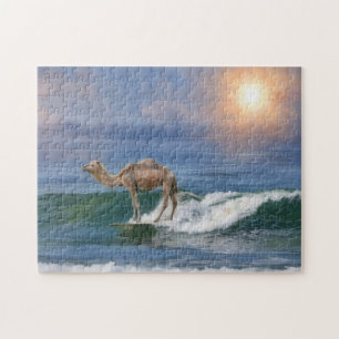 Quebra-cabeça Camelo Engraçado Surfando na Onda do Oceano Puzzle