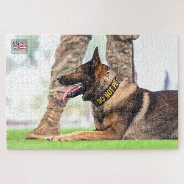 Quebra-cabeça CÃO DE TRABALHO MILITAR DOS EUA (20x30 polegadas) (Horizontal)
