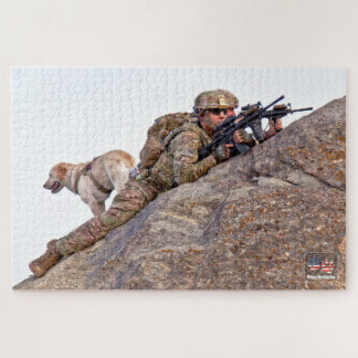 Quebra-cabeça CÃO DE TRABALHO MILITAR DOS EUA (20x30 polegadas)