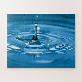 Quebra-cabeça cara com aspecto de gota d'água