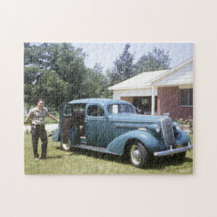 Quebra-cabeça carro azul do clássico do vintage dos anos 40