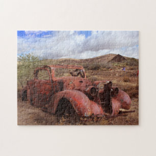 Quebra-cabeça Carro velho que oxida na paisagem do deserto