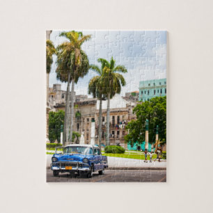 Quebra-cabeça Carros antigos na rua de Havana