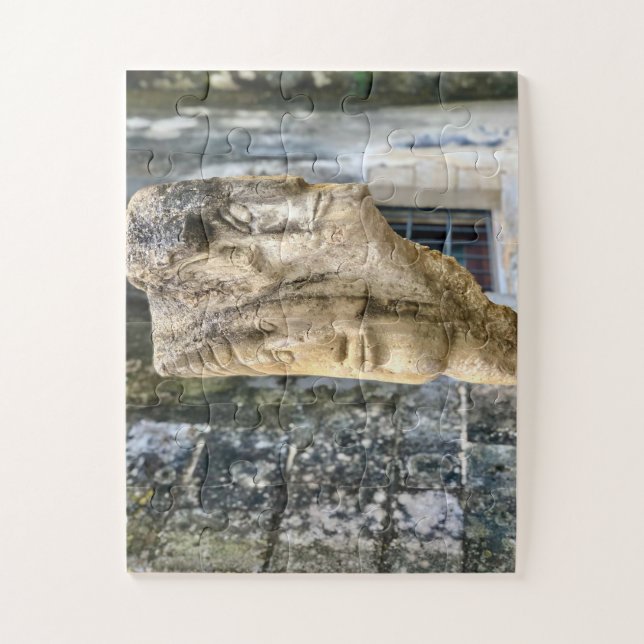 Quebra-cabeça Carved Stone Sculpture | Ragusa Sicily (Vertical)