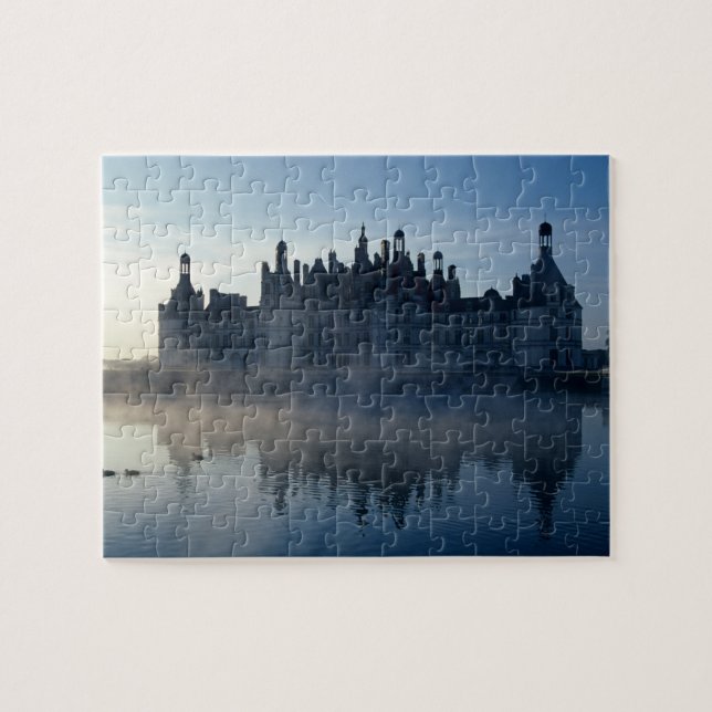 Quebra-cabeça Castelo Chambord ao amanhecer, Loir-et-Cher, Loire (Horizontal)