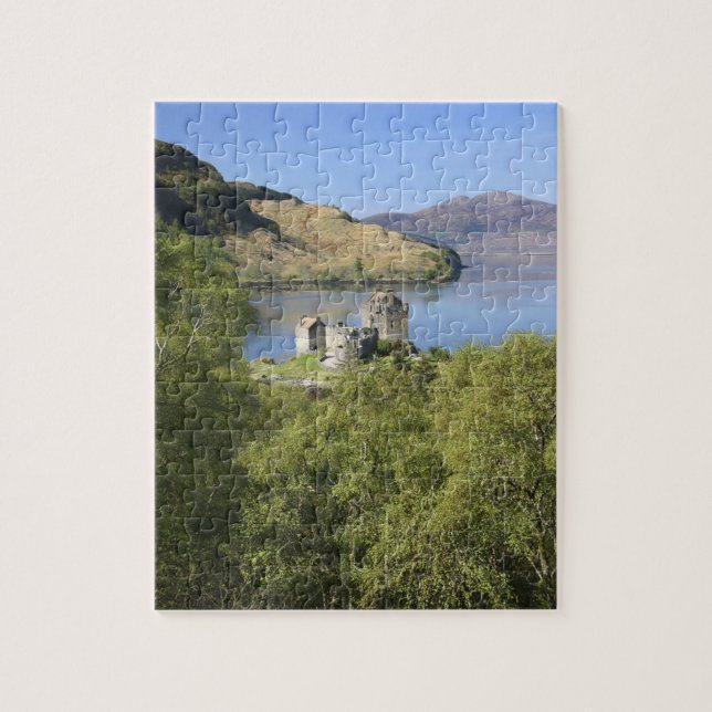 Quebra-cabeça Castelo de Eilean Donan, Escócia. O famoso Eilean (Vertical)