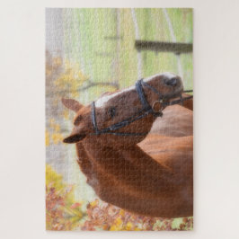 Quebra-cabeça Cavalo num campo de outono com folhas em queda