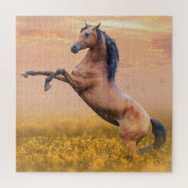 Quebra-cabeça Cavalo rebelde num campo de flores