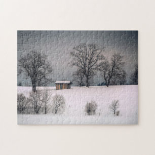 Quebra-cabeça Cena de inverno, colina e árvores, cabana