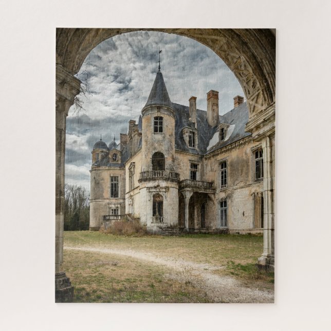 Quebra-cabeça Chateau francês fantasma abandonado em ruínas (Vertical)