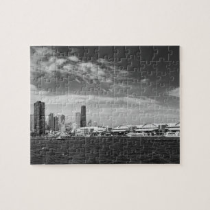 Quebra-cabeça Cidade - skyline de Chicago & o cais BW do marinho