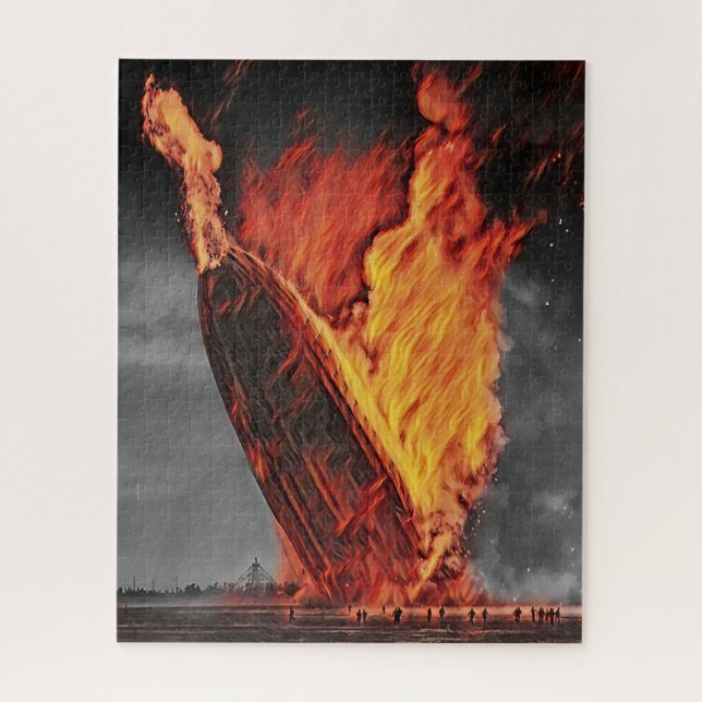 Quebra-cabeça Circa de 1937 da Catástrofe do Navio Zeppelin Hind (Vertical)