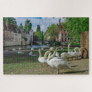 Quebra-cabeça Cisnes brancas no centro de Bruges