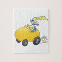 Coelhinho da Páscoa que conduz um ovo da páscoa!